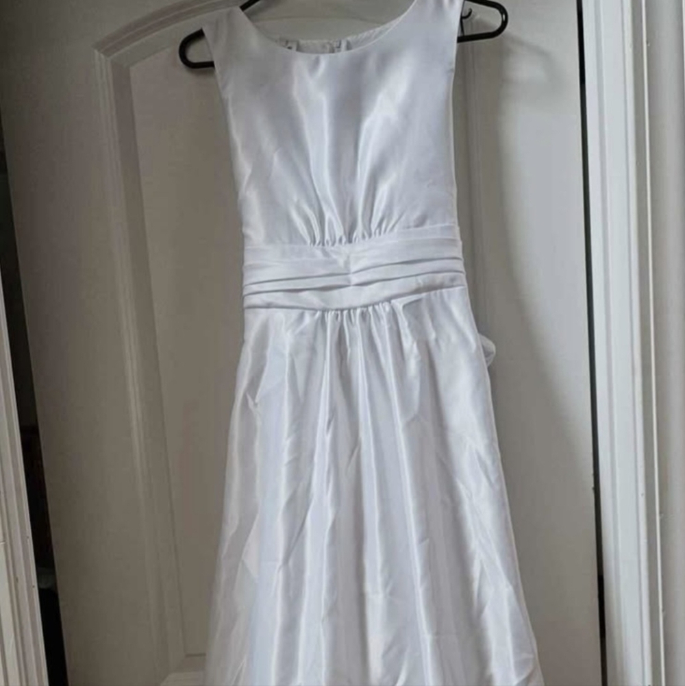 NWT: Girls Elegant White Sleeveless Dress